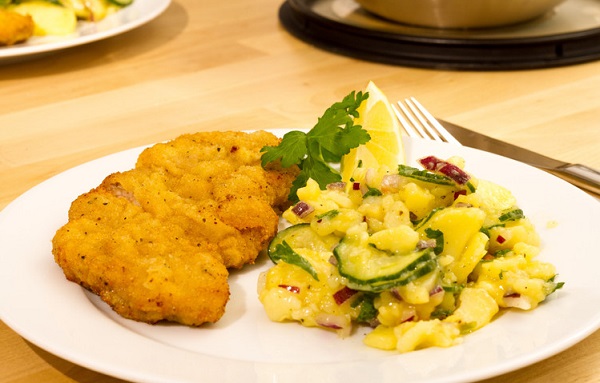 微信小程序+校園線(xiàn)上點(diǎn)餐模式，點(diǎn)餐配送到門(mén)口